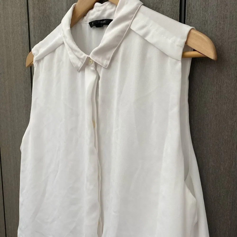 Banana Republic Polyester‎ Sleeveless Blouse